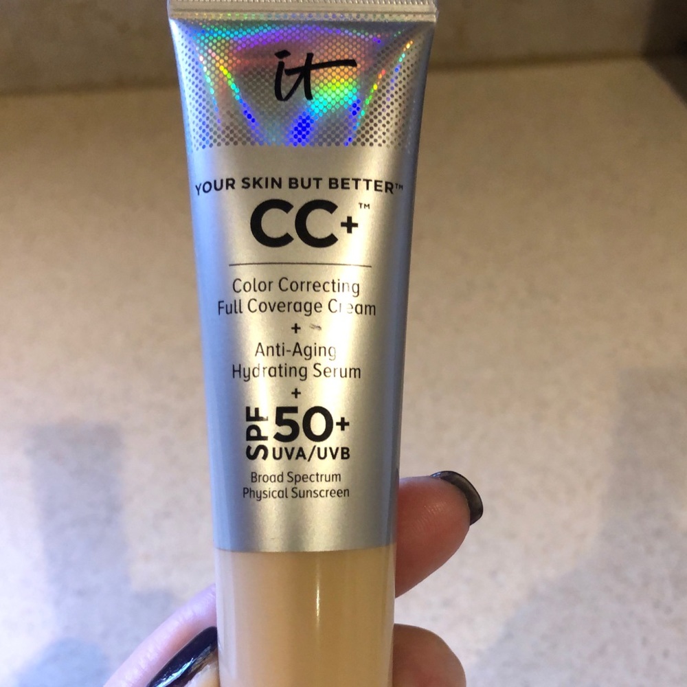 IT Cosmetics Foundation